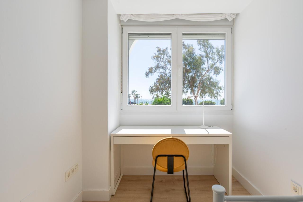 Sea View With Parking By Lu&cia Lejlighed